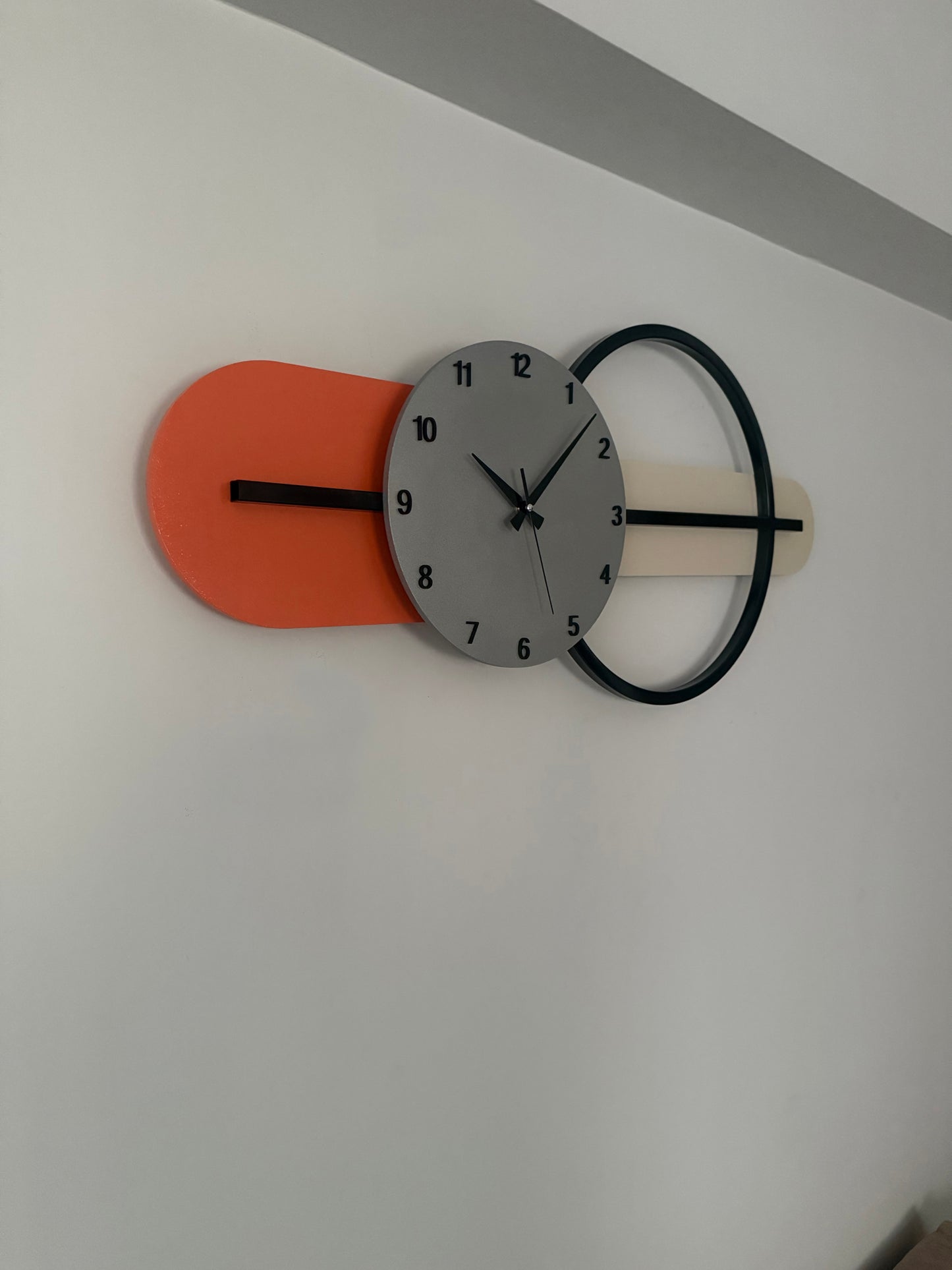 Omega Ahşap Demir Duvar Saati 1